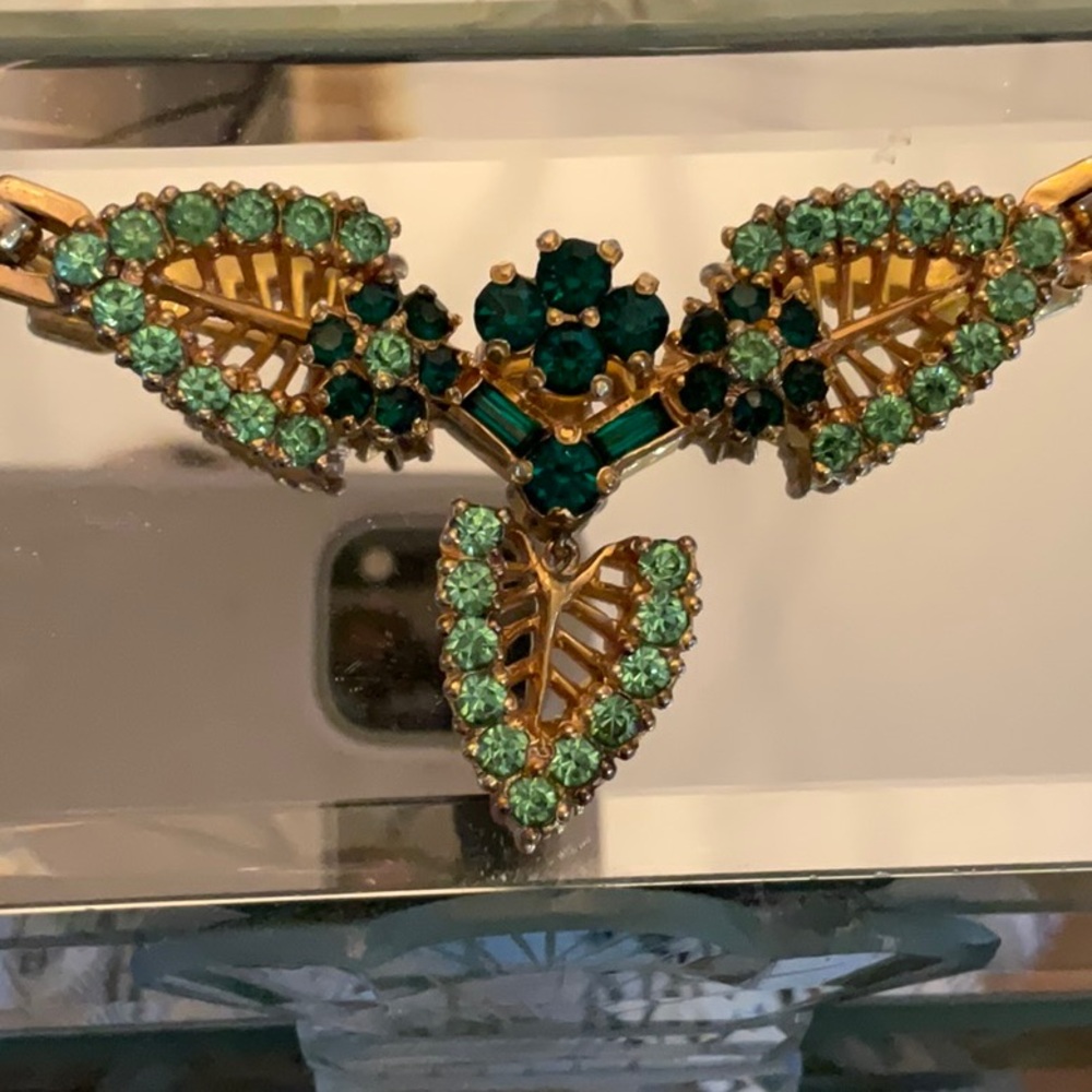 Sherman Signed Vintage Flower Design Necklace Green With Gold Tone Snake Chain. - Picture 5 of 6
